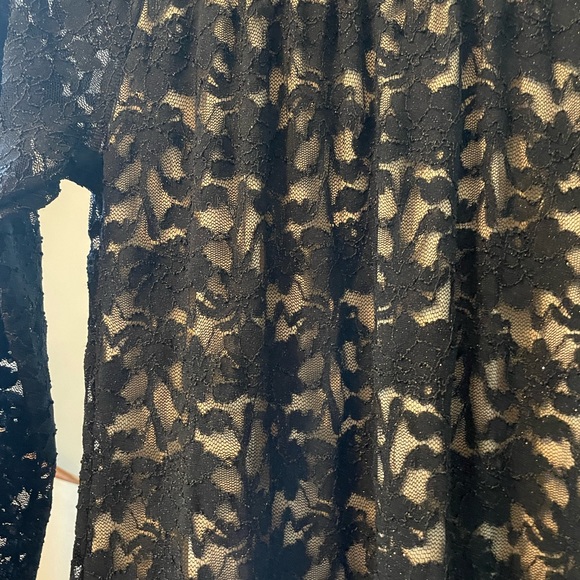 LULAROE Elegant Dress. Beautiful - Picture 2 of 6